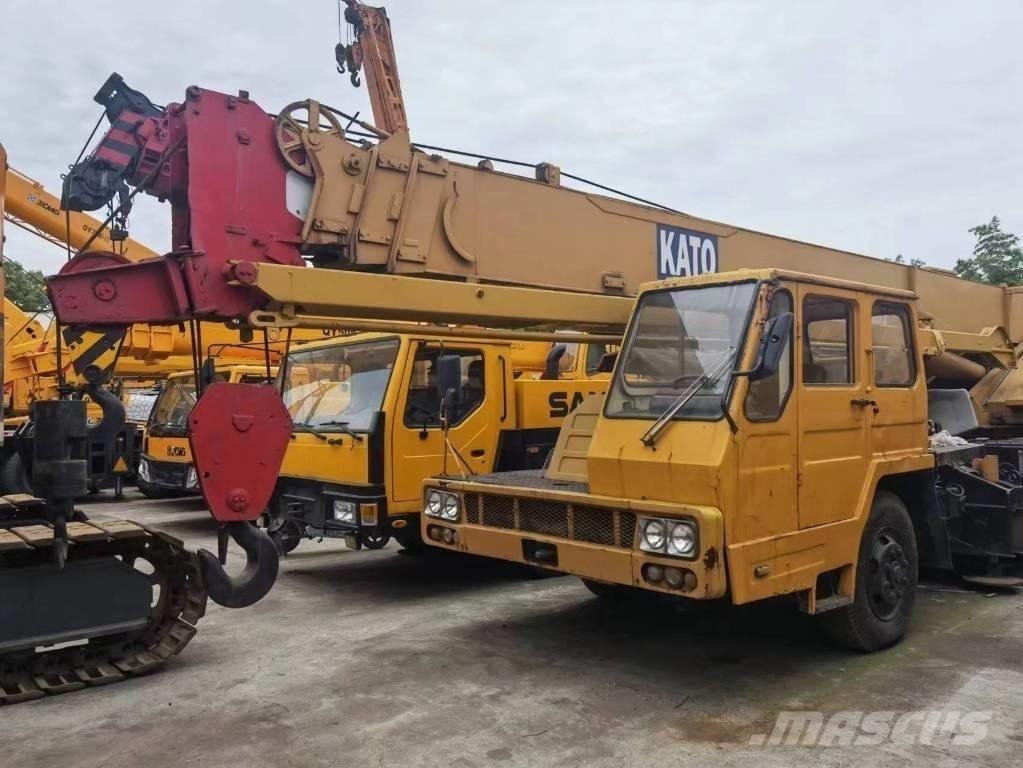 Kato 2500 KVA Rabljene dizalice za težak teren