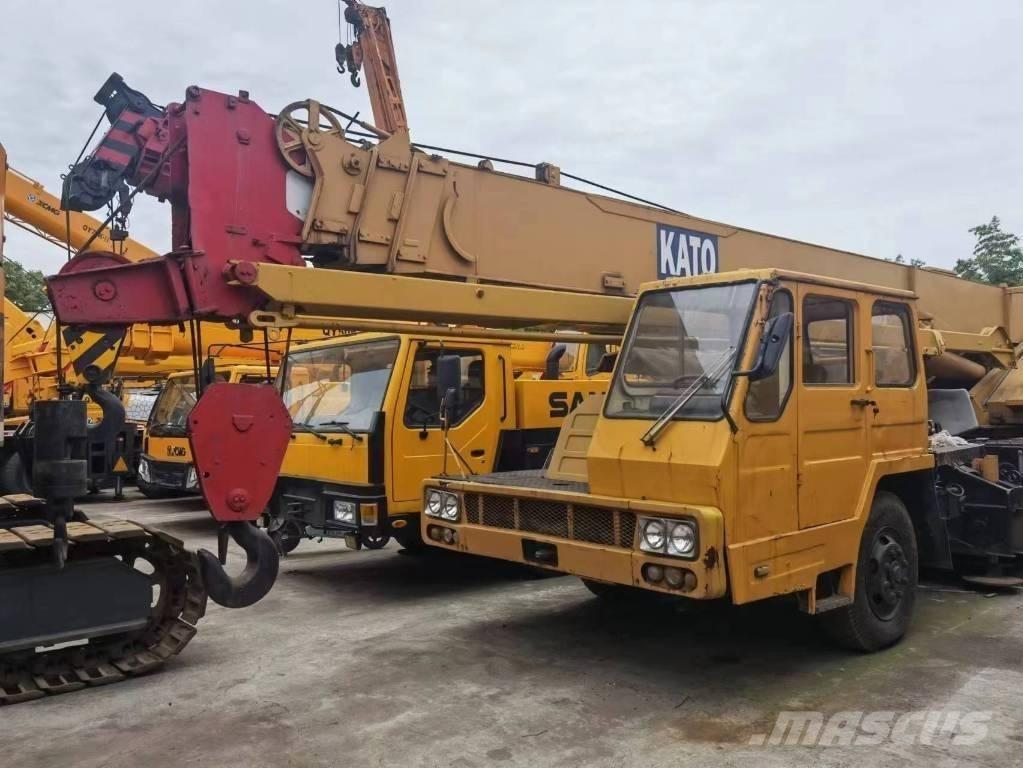 Kato 2500 KVA Rabljene dizalice za težak teren