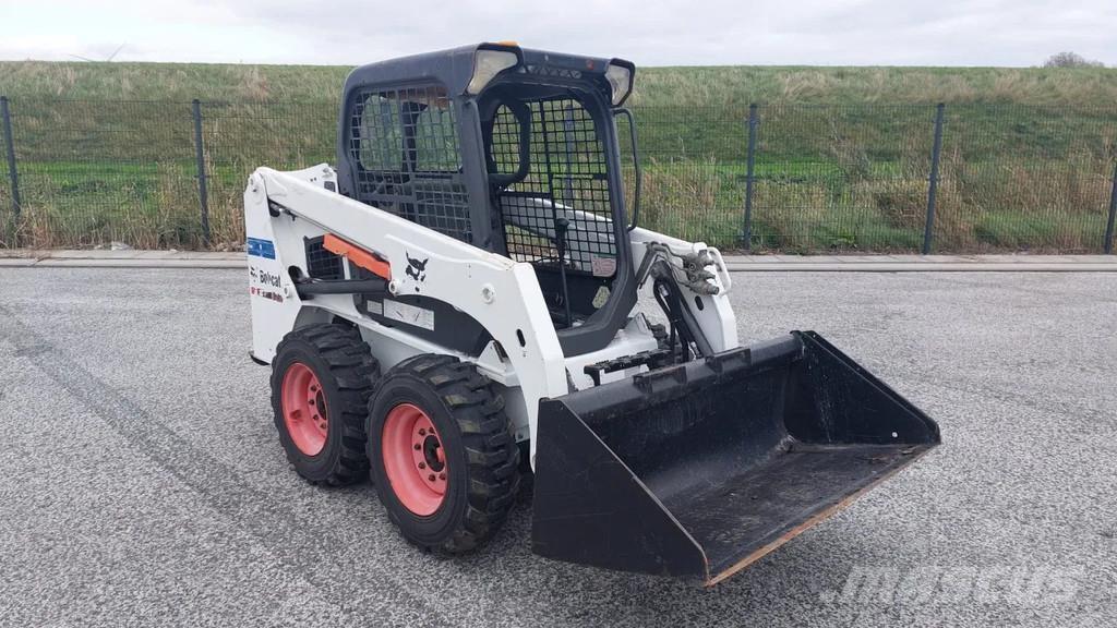 Bobcat S450 Utovarivači na kotačima