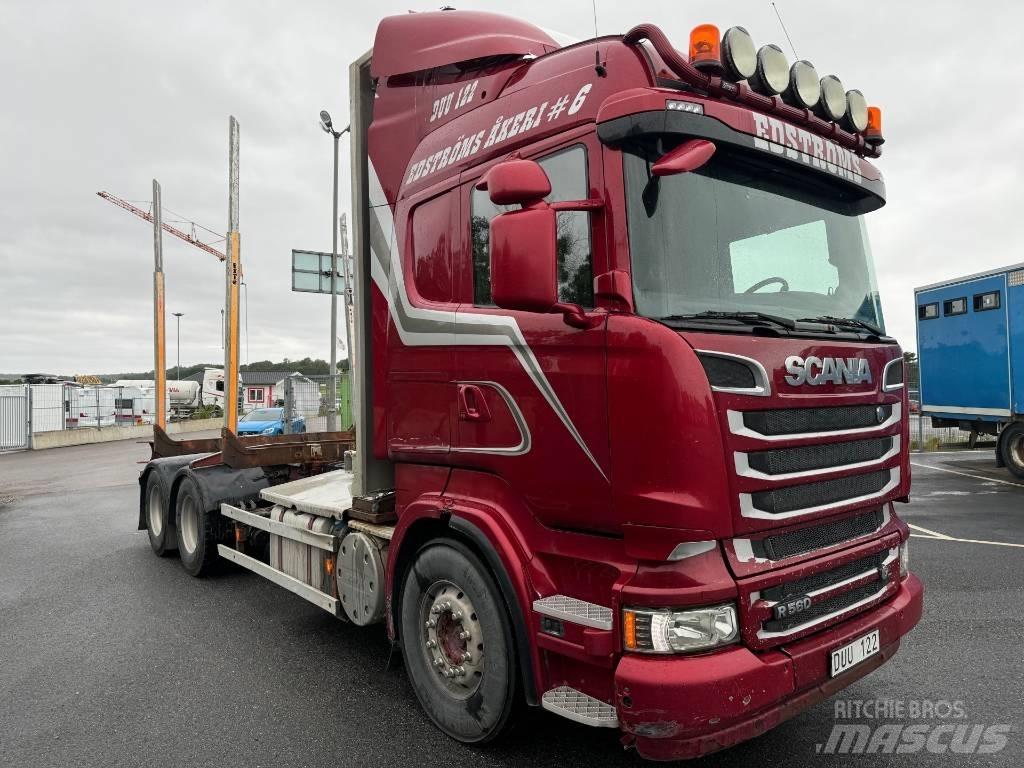 Scania R 560 Kamioni za drva