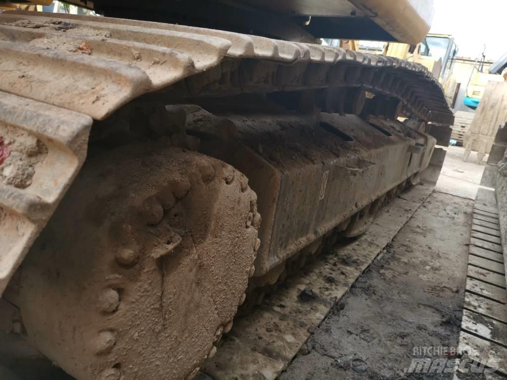 Komatsu PC 220 LC-7 Bageri gusjeničari