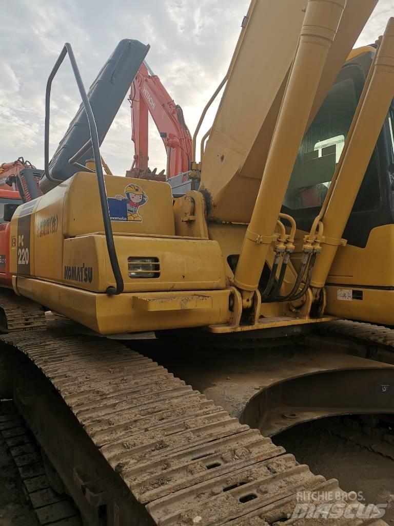 Komatsu PC 220 LC-7 Bageri gusjeničari