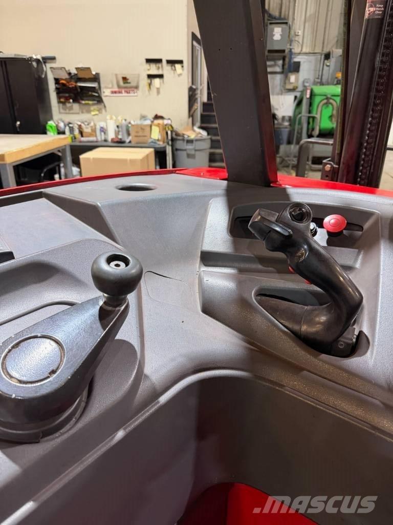 Raymond 410C30TT Viličari sa pomičnim stupom