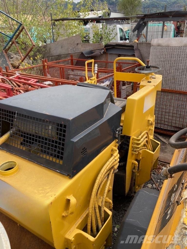 Bomag BW 75 AD Valjci sa dvojnim bubnjem