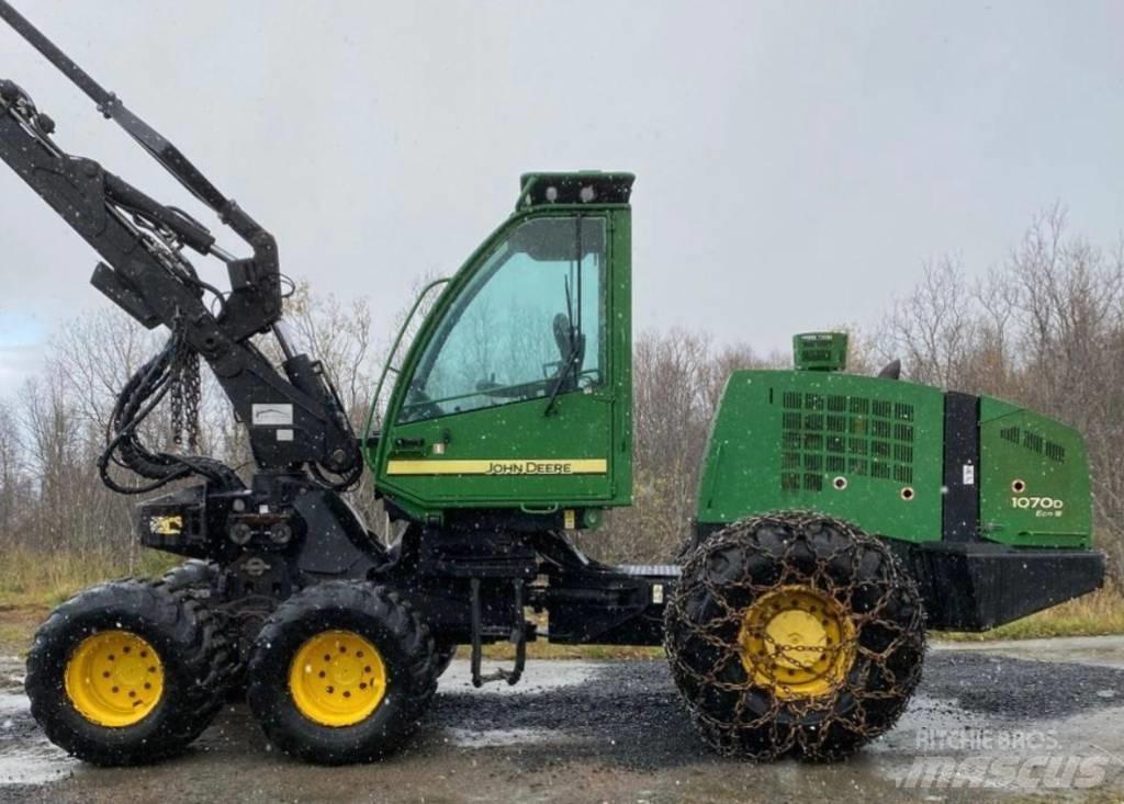 John Deere 1070 D Harversteri