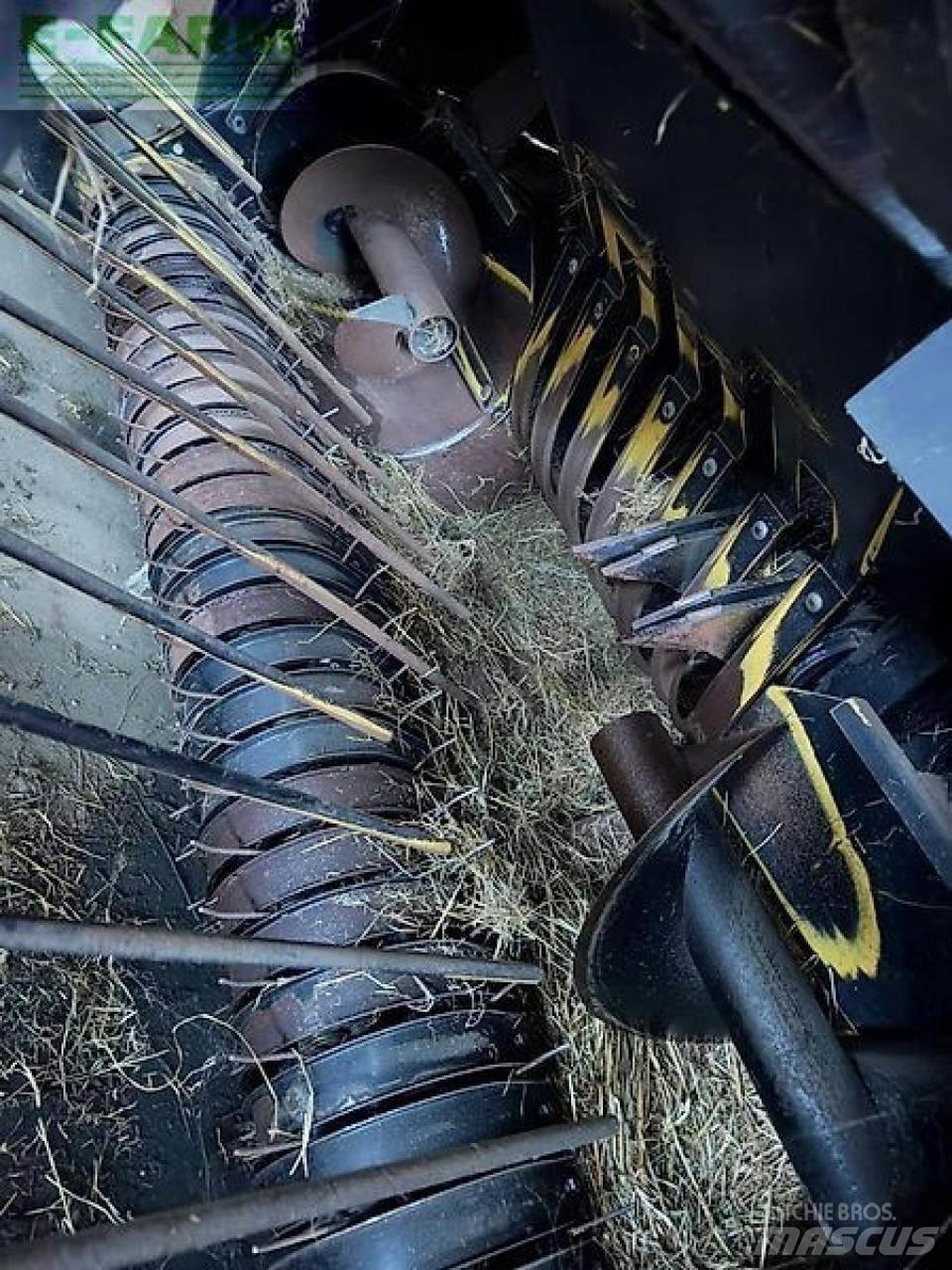 New Holland d1010 Balirke za kockaste bale