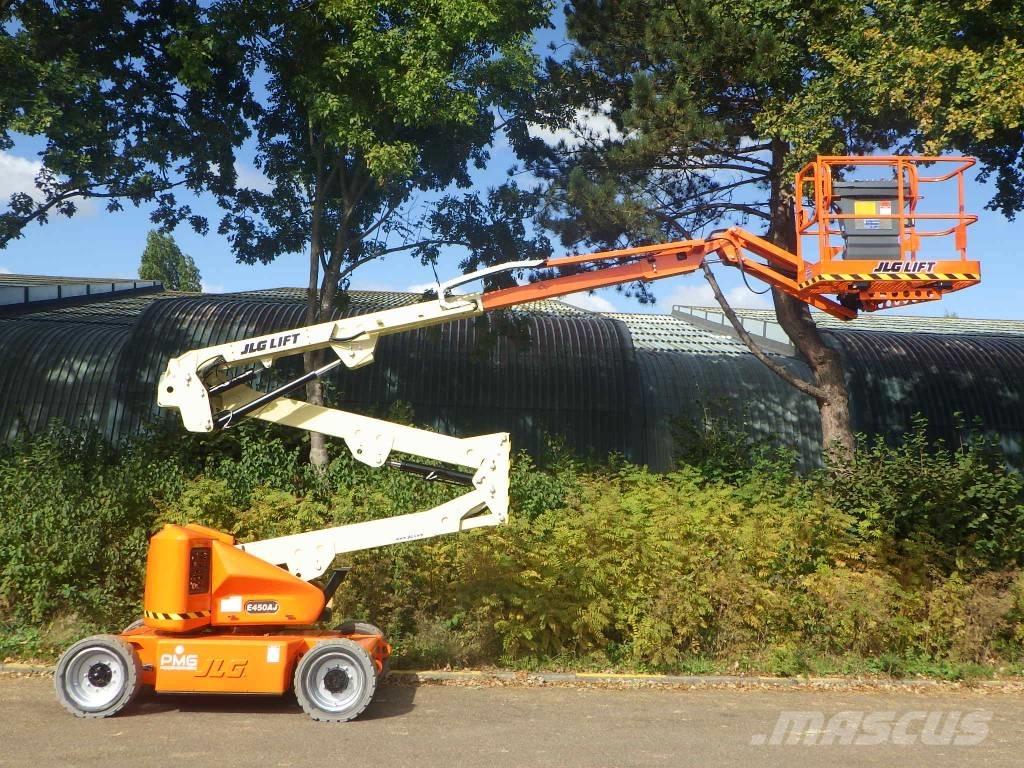 JLG E450AJ Zglobne podizne platforme
