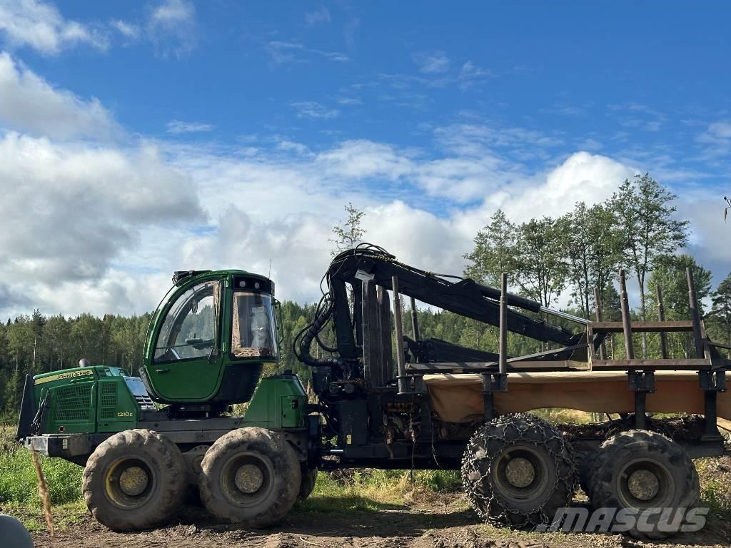John Deere 1210 E Forvarderi