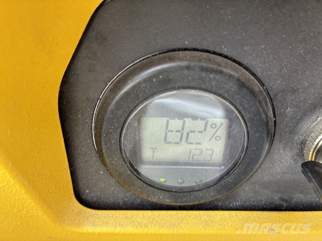 Hyster P 1.8AC Nisko podizni električni viličar