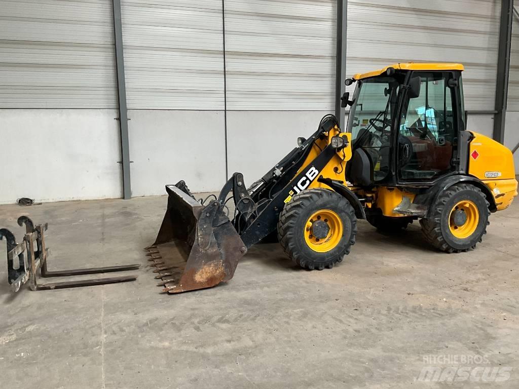 JCB 406 B Utovarivači na kotačima