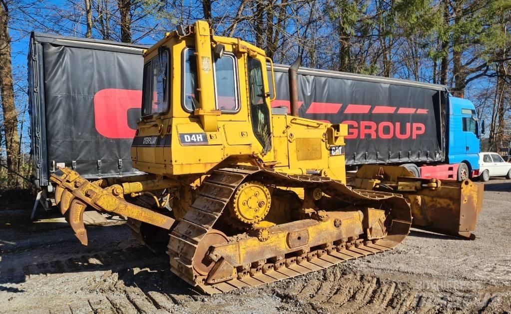 CAT D 4 H Buldožeri gusjeničari