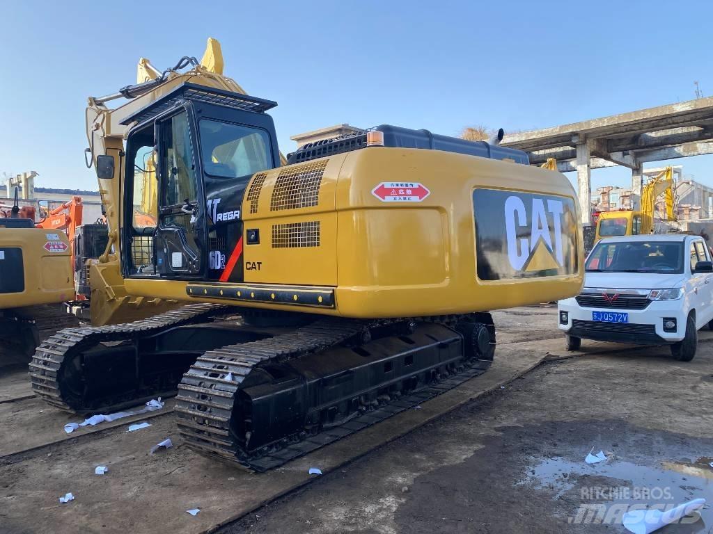 CAT 326 D2L Bageri gusjeničari