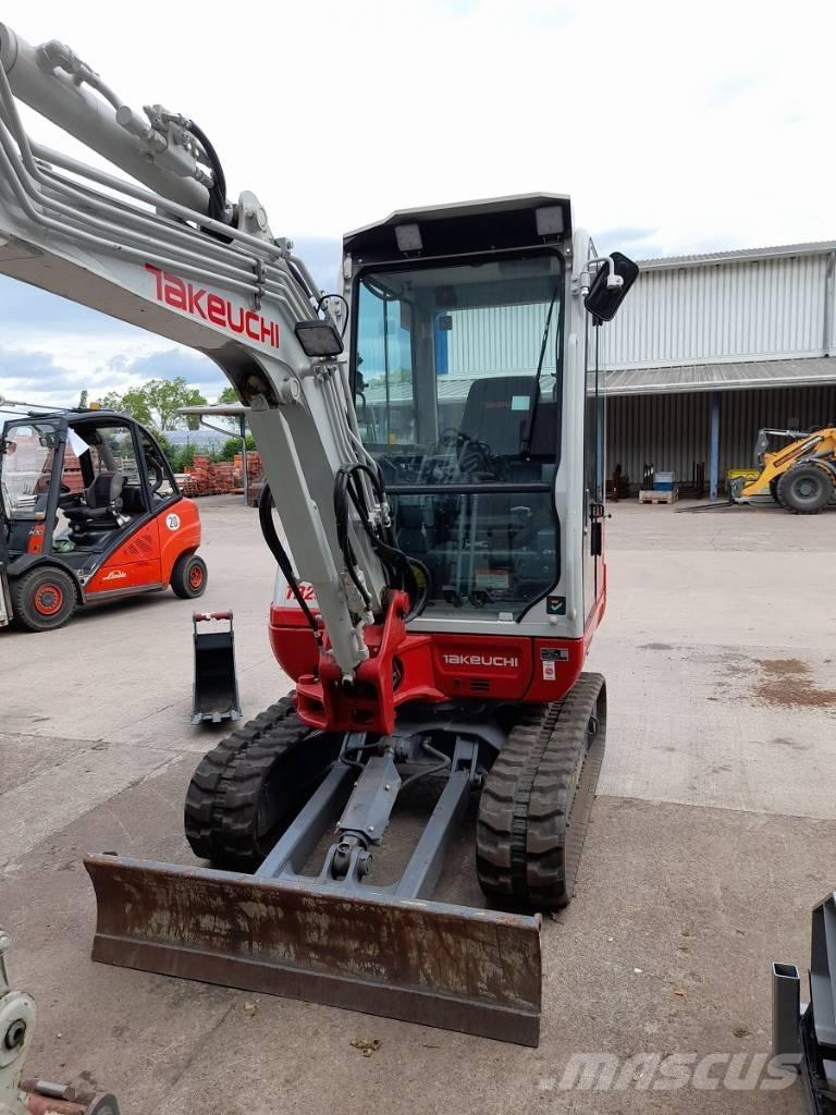 Takeuchi TB 230 Mini bageri <7t