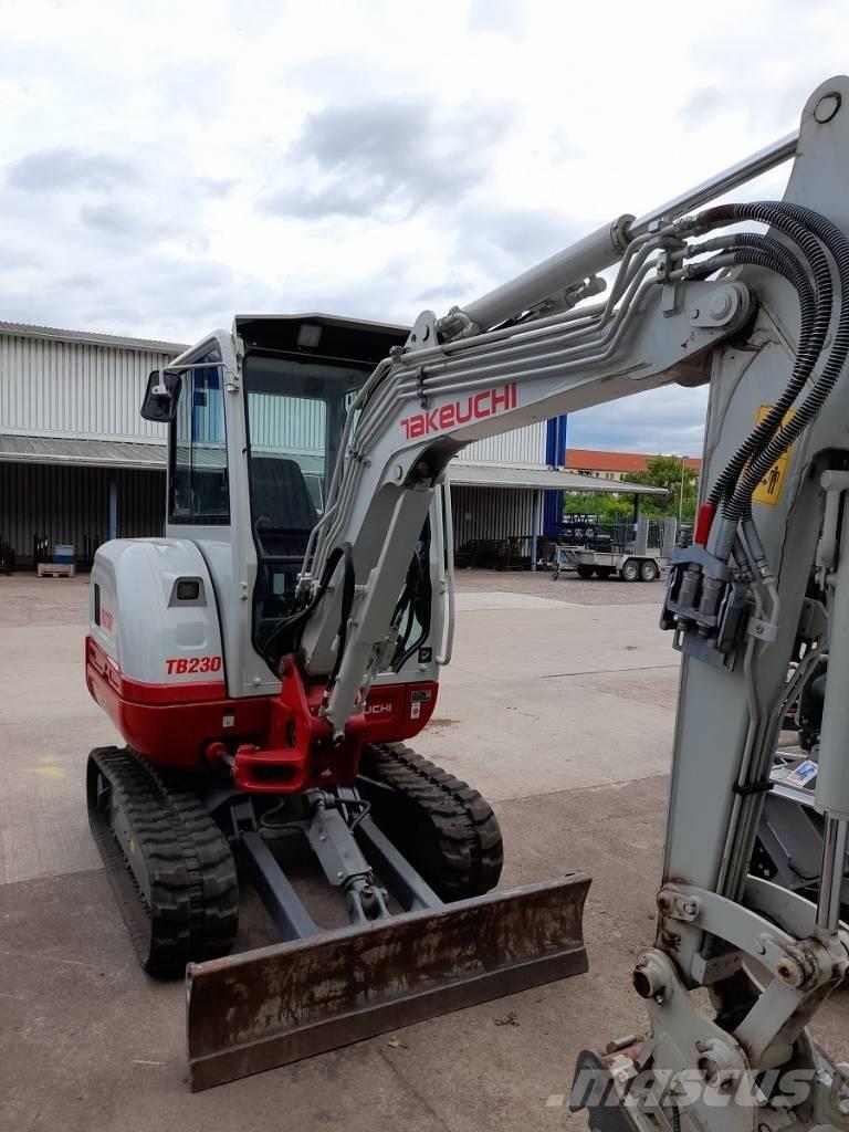 Takeuchi TB 230 Mini bageri <7t