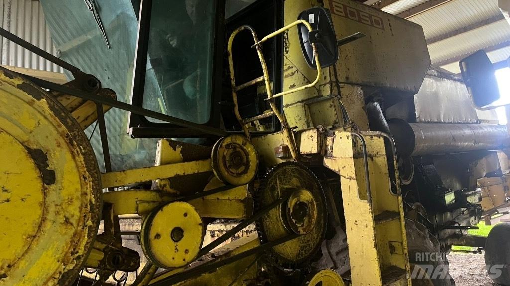 New Holland 8050 Kombajni