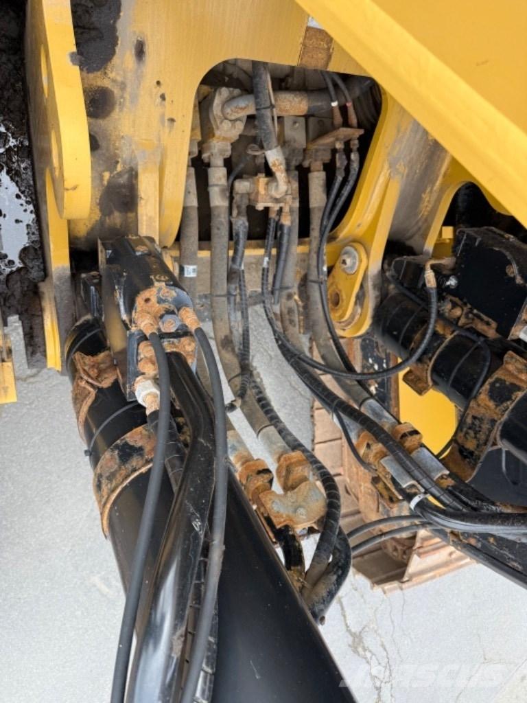 CAT 374 F L Bageri gusjeničari