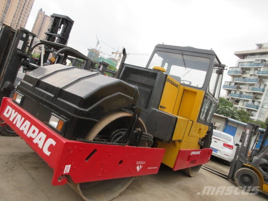 Dynapac CC 421 Valjci sa dvojnim bubnjem