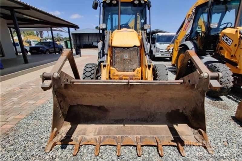JCB 3CX 4X4 TLB Utovarni rovokopači