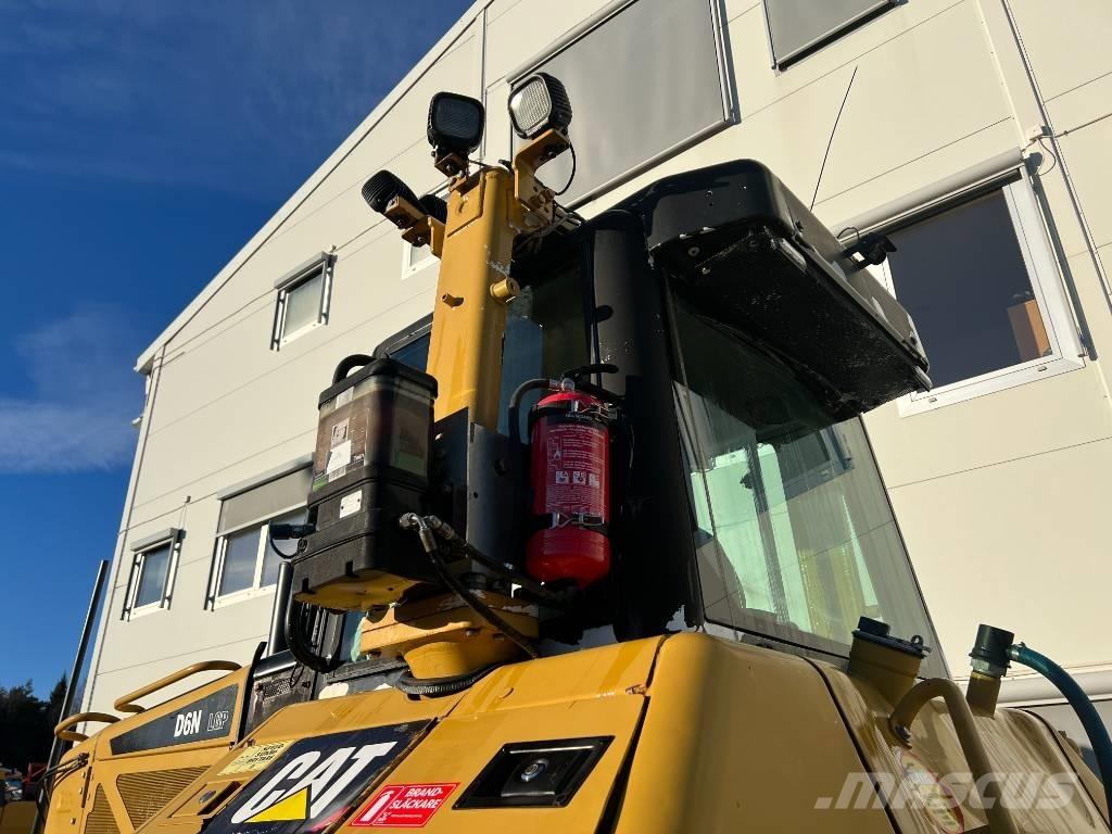 CAT D 6 N LGP Buldožeri gusjeničari