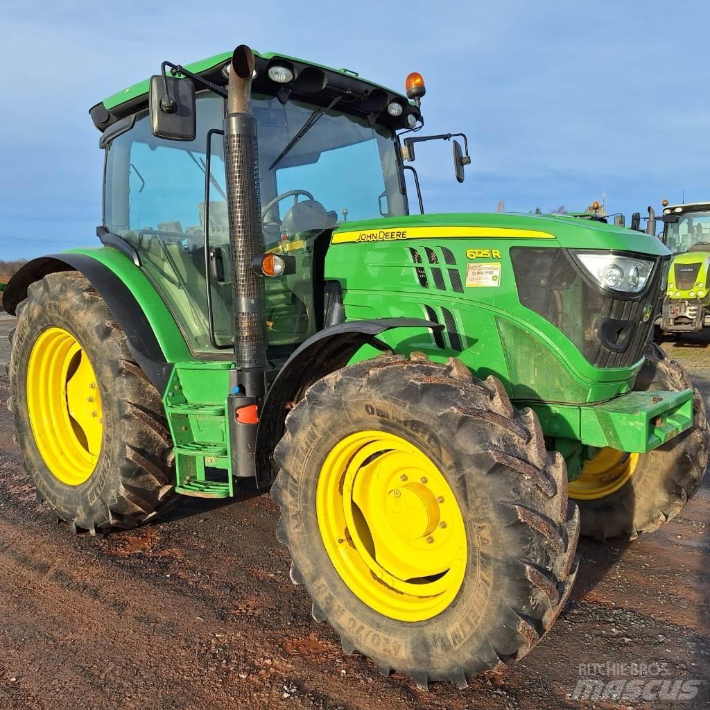 John Deere 6125R Traktori
