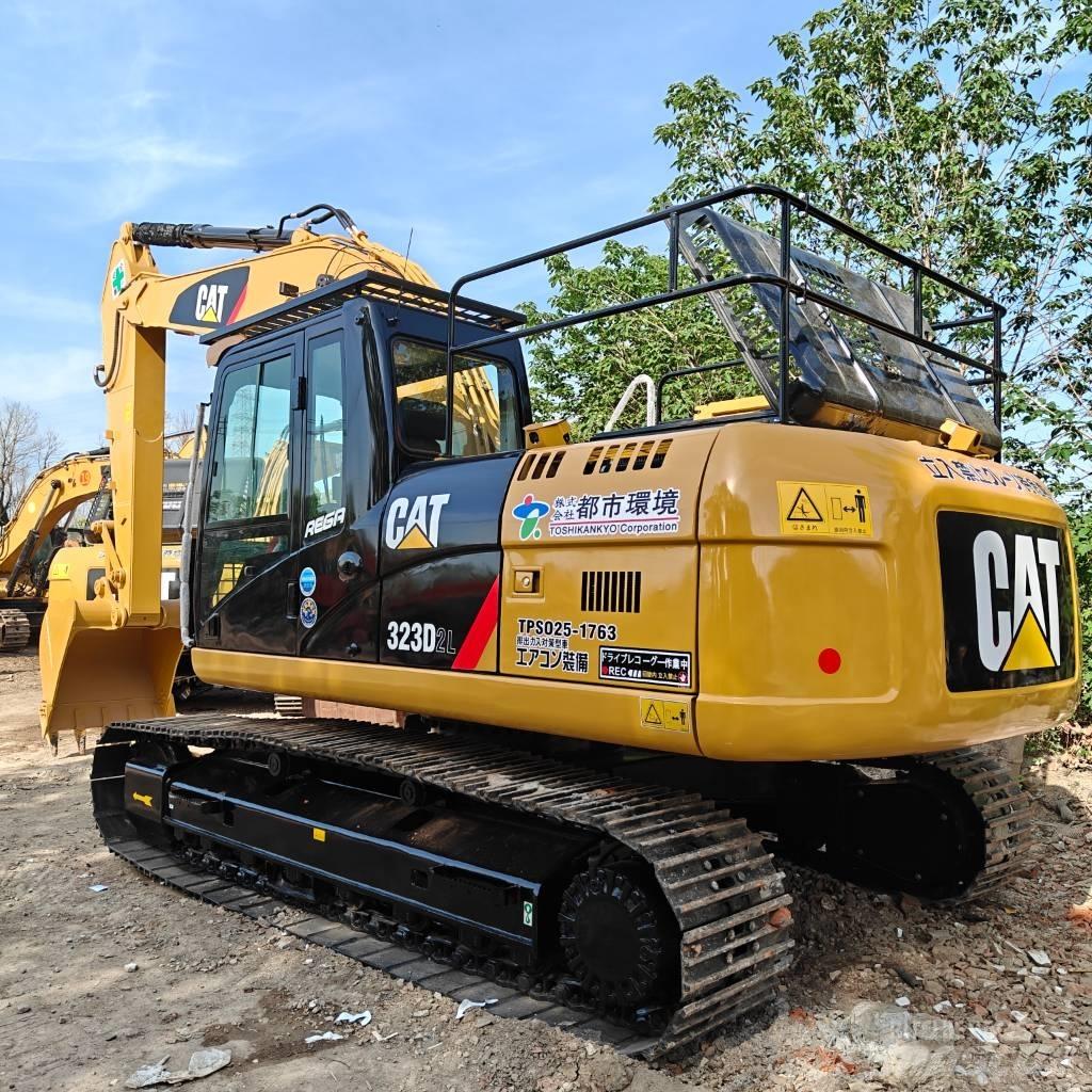 CAT 323D2L Bageri gusjeničari