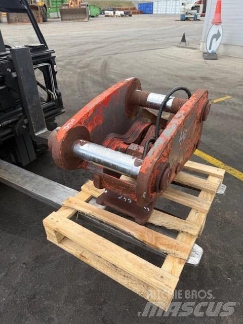 Miller VOLVO EC 160 Brze spojnice