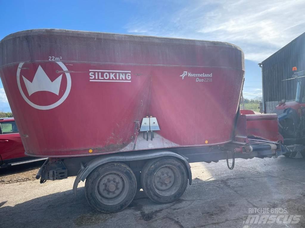 Kverneland DUO 2218 Mikser hranilice