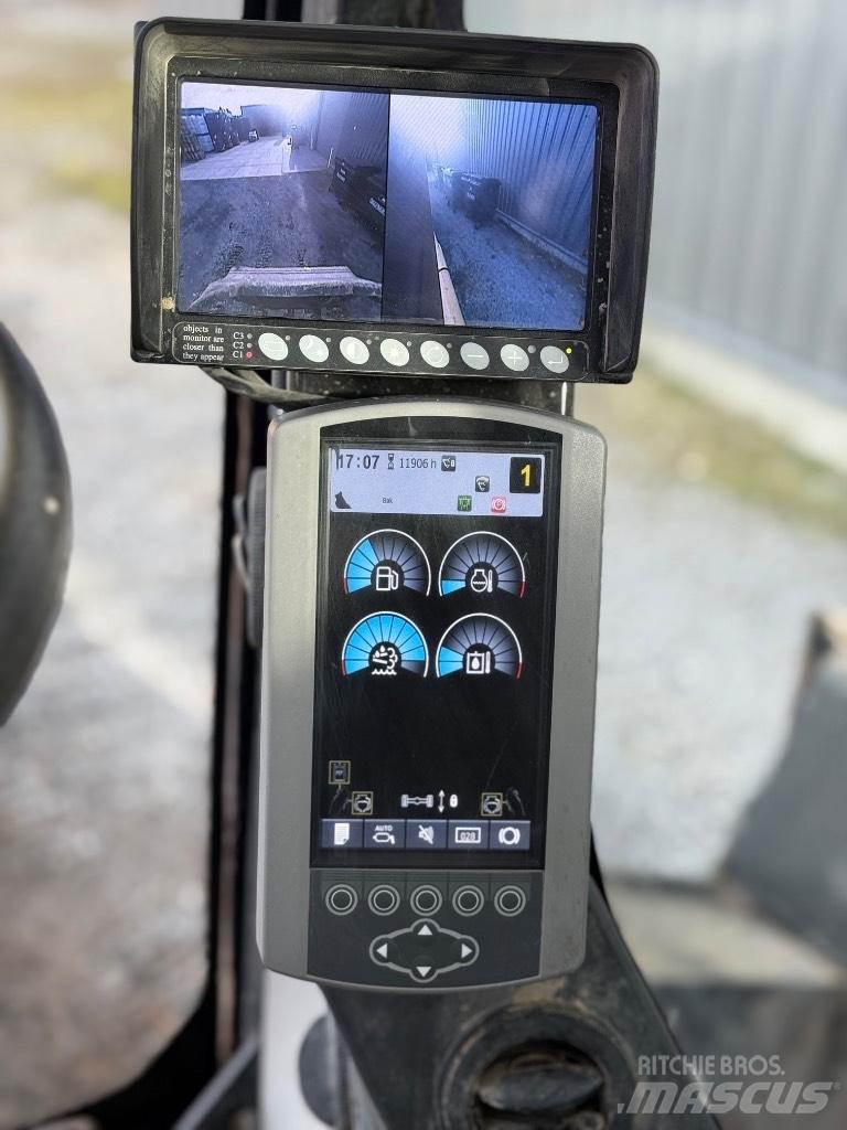CAT MH3022 Bageri za manipuliranje materijalom / otpadom