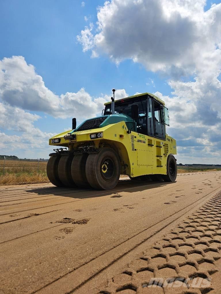 Ammann ART 240 Gumeni valjci na kotačima