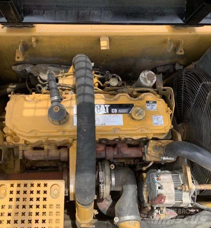 CAT 330DL Bageri gusjeničari