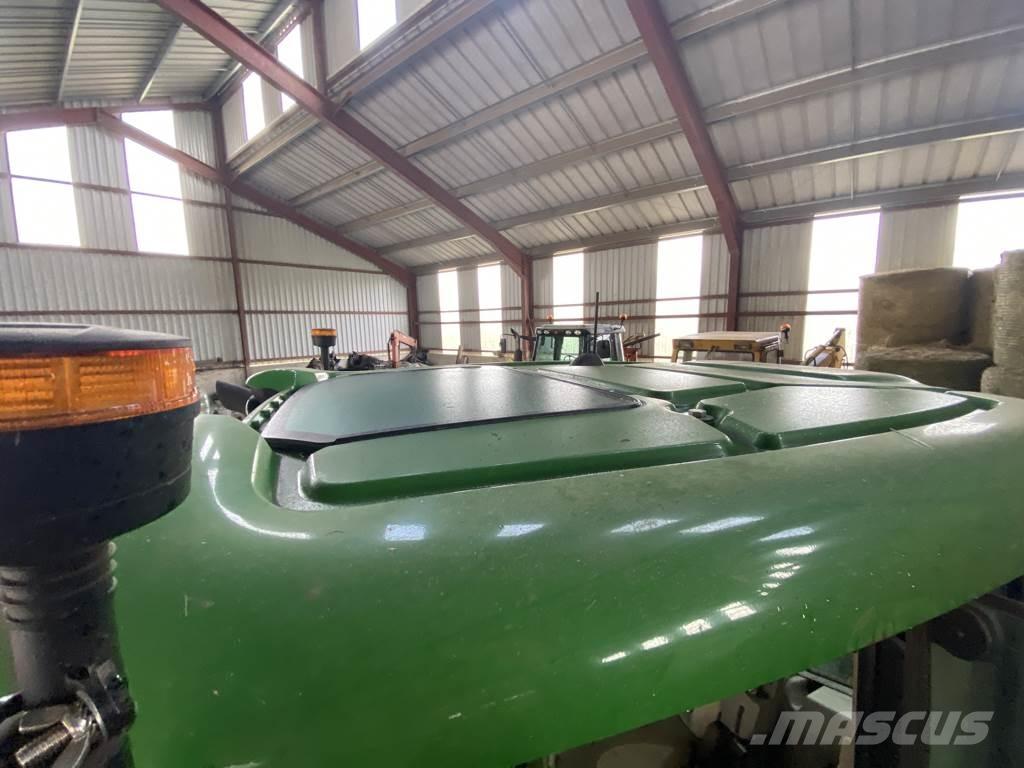 John Deere 6110M Traktori