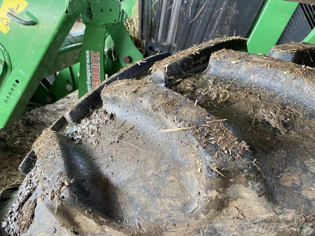 John Deere 6110M Traktori