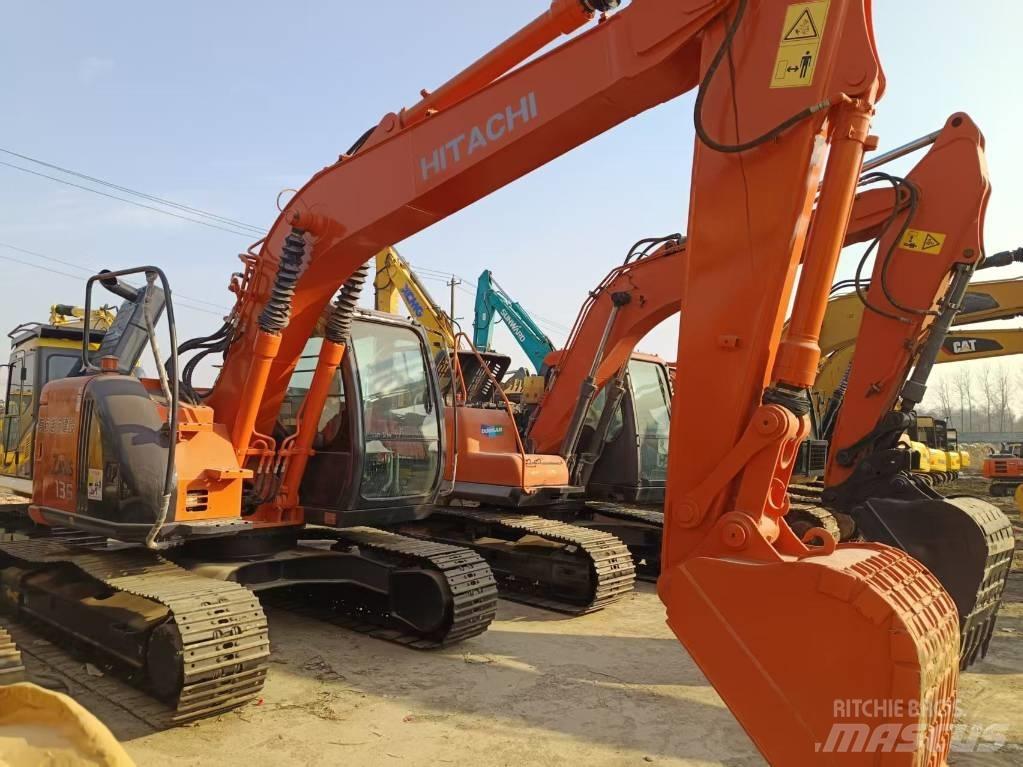 Hitachi ZX135 Bageri gusjeničari
