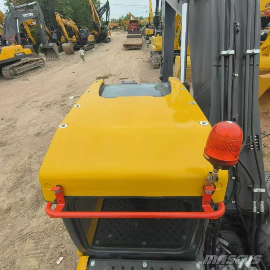 Volvo EC 240 Bageri gusjeničari