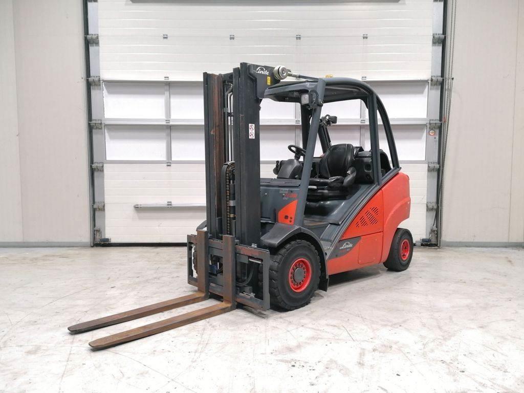 Linde H35T-02 Plinski viličari