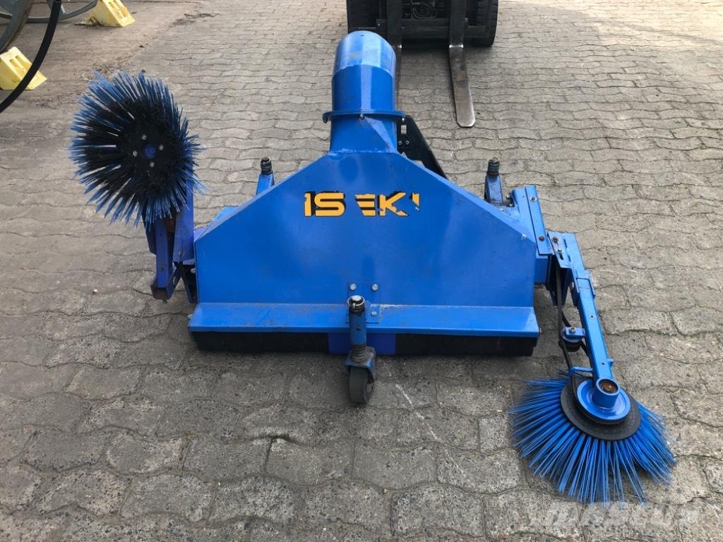 Iseki LS 100 Priključci kompaktnog traktora