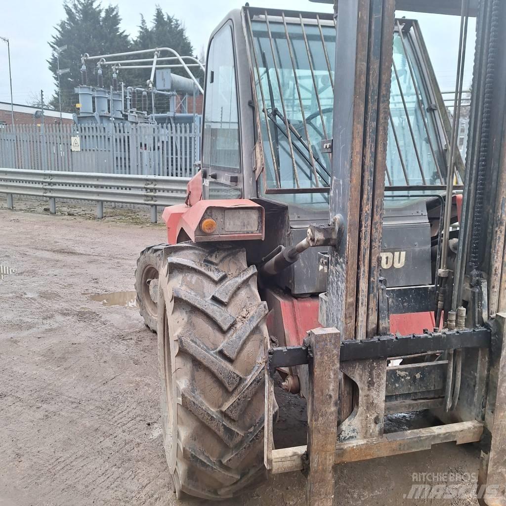 Manitou M 26.4 Terenski viličar