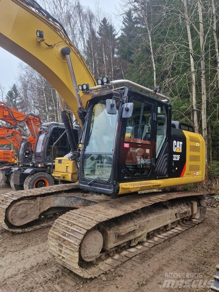 CAT 323 F L Bageri gusjeničari