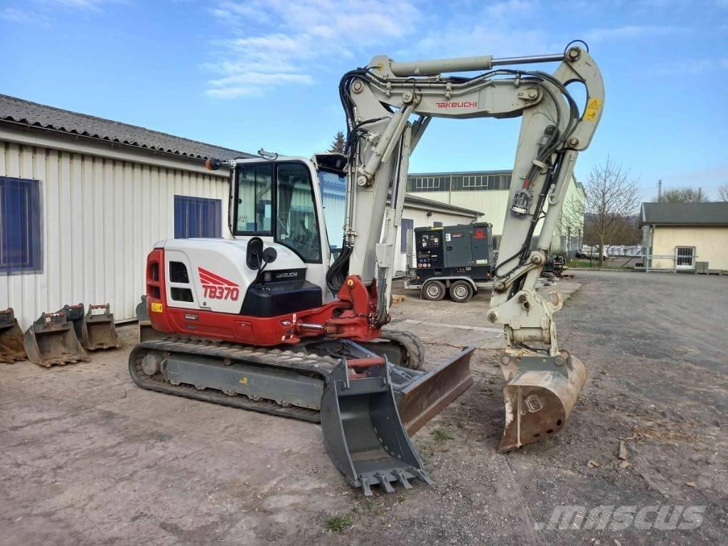 Takeuchi TB 370 CV Midi bageri 7t – 12t