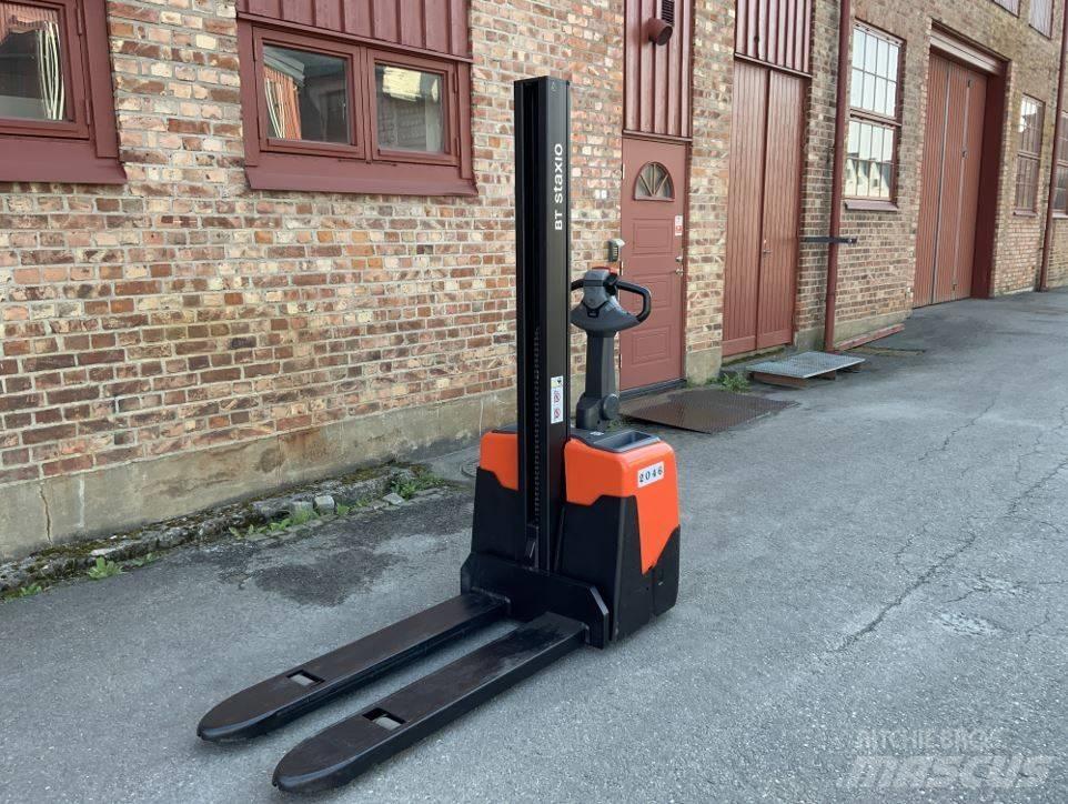 BT HWE 100 Ručni električni viličar