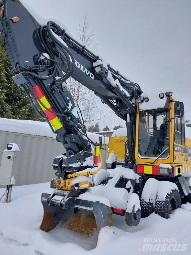 Volvo EW 200 Bageri na kotačima
