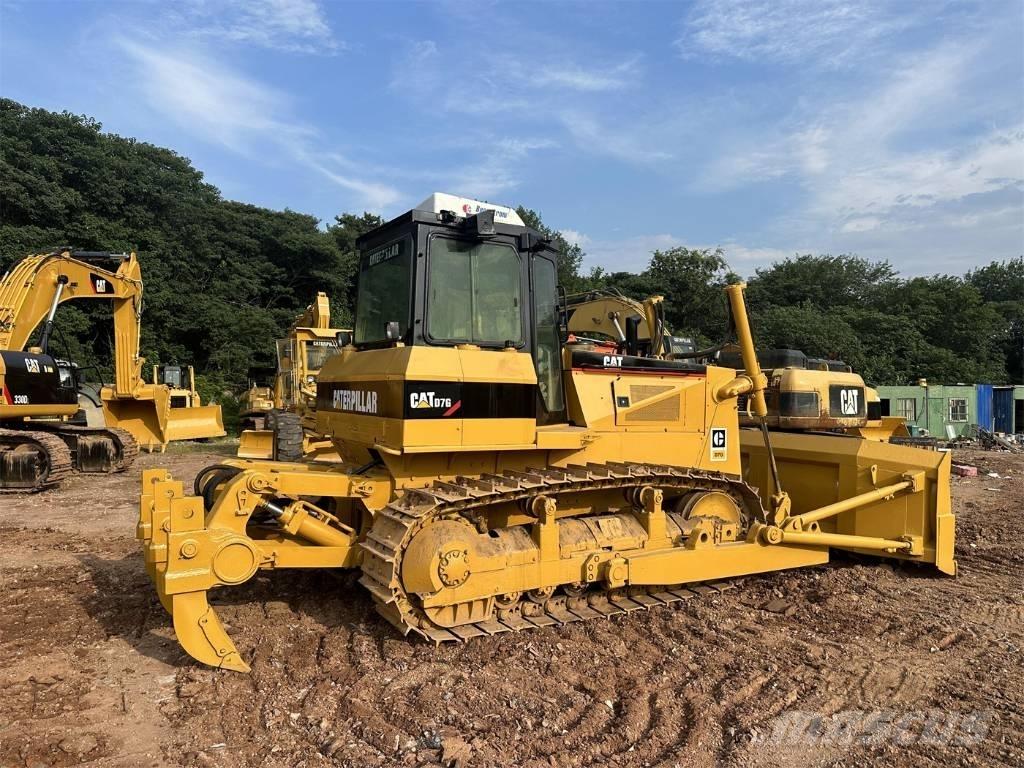 CAT D7G Buldožeri gusjeničari