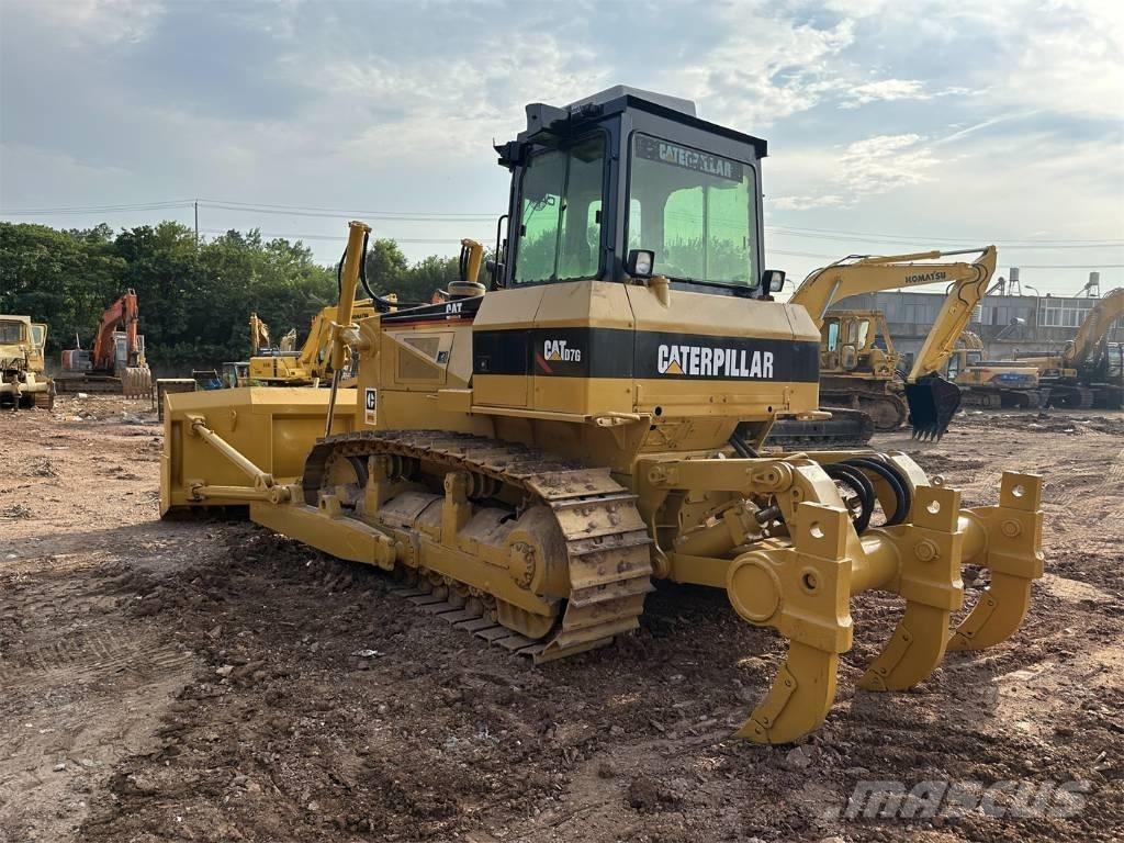 CAT D7G Buldožeri gusjeničari