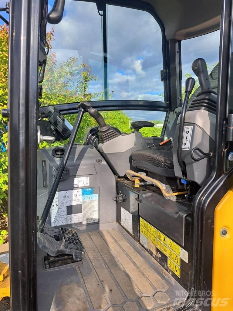 CAT 302cr Mini bageri <7t