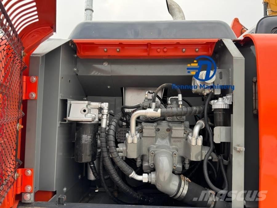 Hitachi ZX 240 Bageri gusjeničari