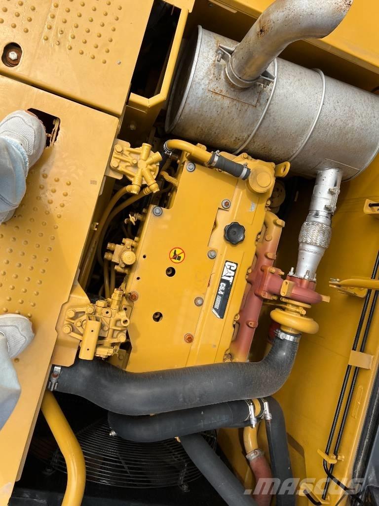 CAT 320 D Bageri gusjeničari