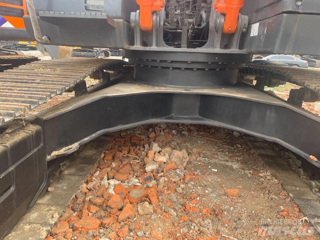 Hitachi ZX 200 Bageri gusjeničari