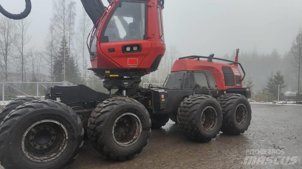 Komatsu 931XC Harversteri