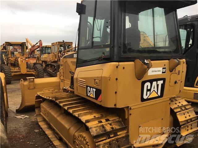CAT D 5 K Buldožeri gusjeničari