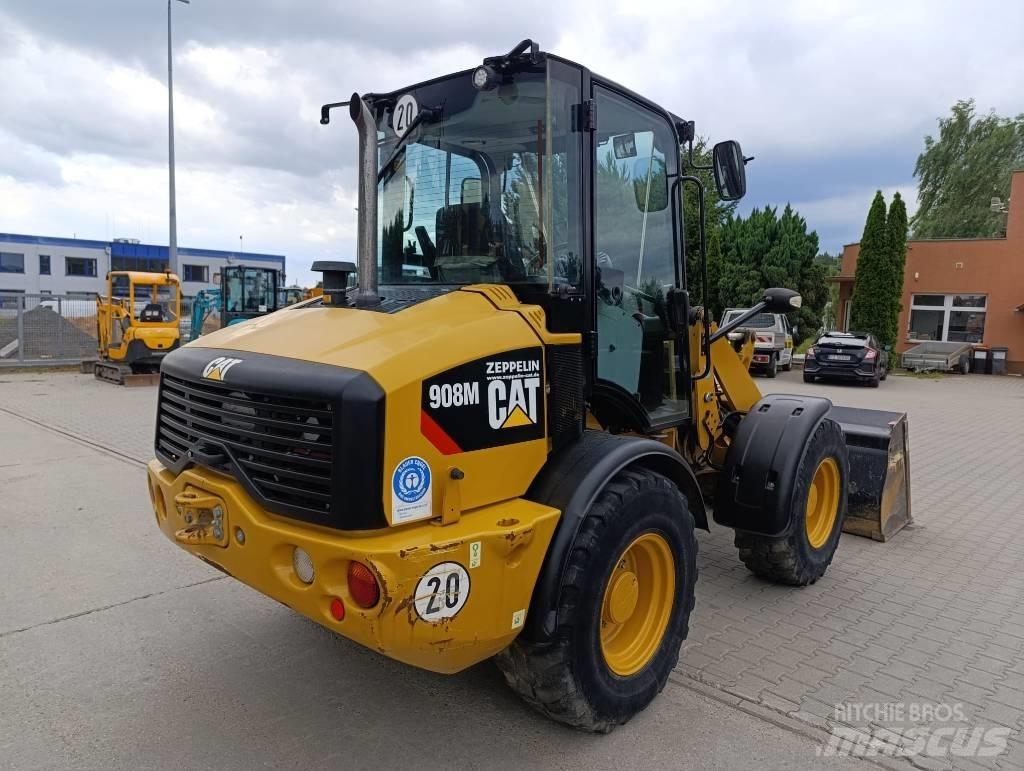 CAT 908M Utovarivači na kotačima